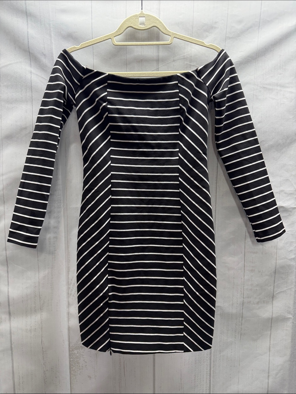 Everly NWT Black and White Striped Ponte Off The Shoulder Dress Size Small